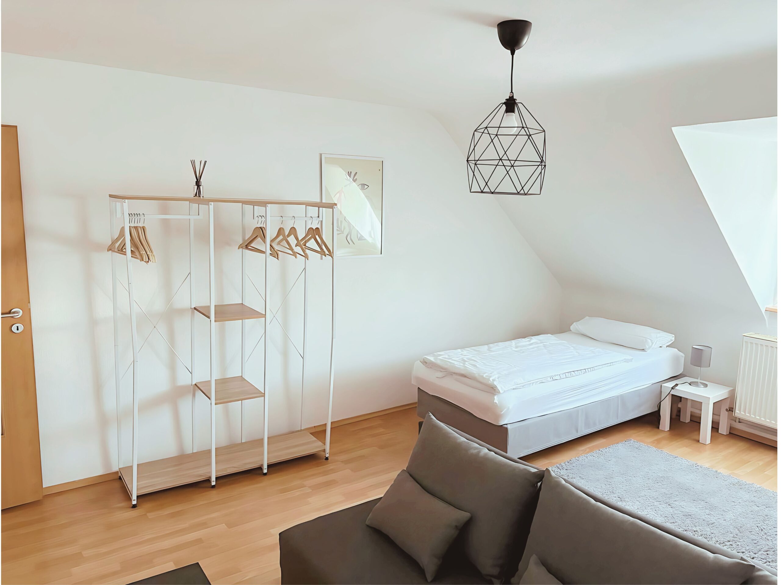 Monteurzimmer Karlsruhe Schlaf- und Wohnraum