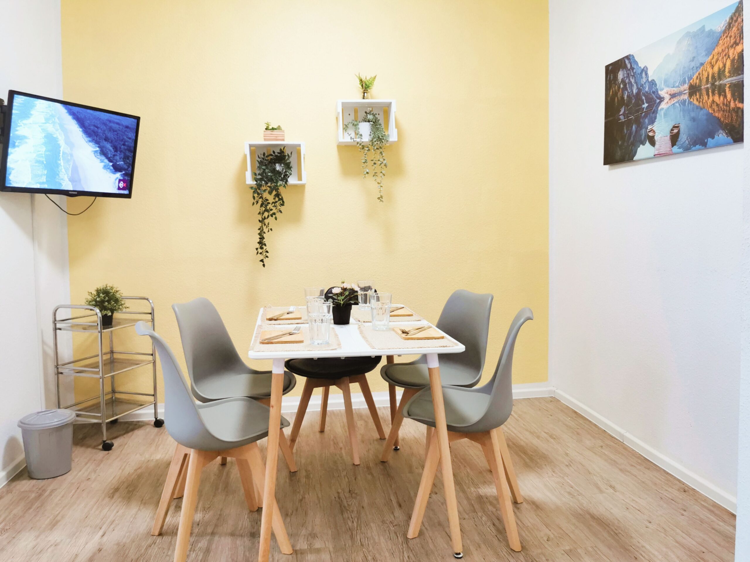 Monteurzimmer Zwickau Essbereich